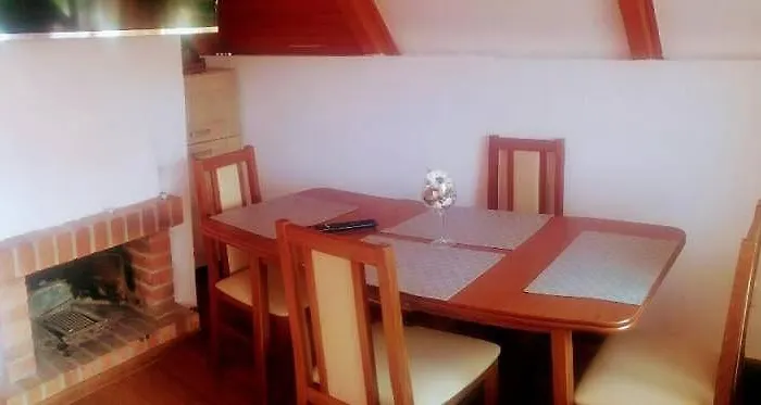 Wellness Brezka بيت خشبي *